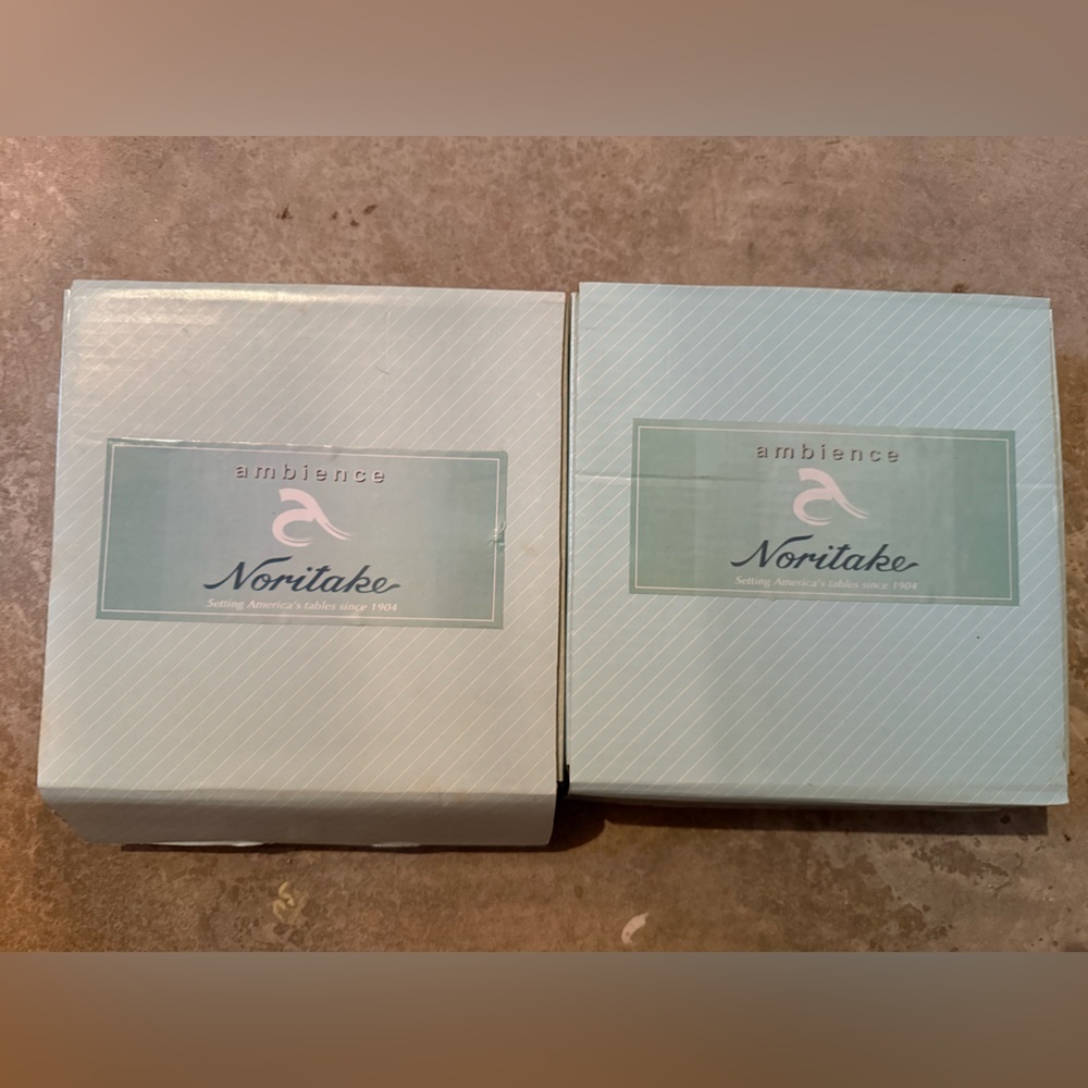NWT Noritake plates bundle of 2 boxes in the original box